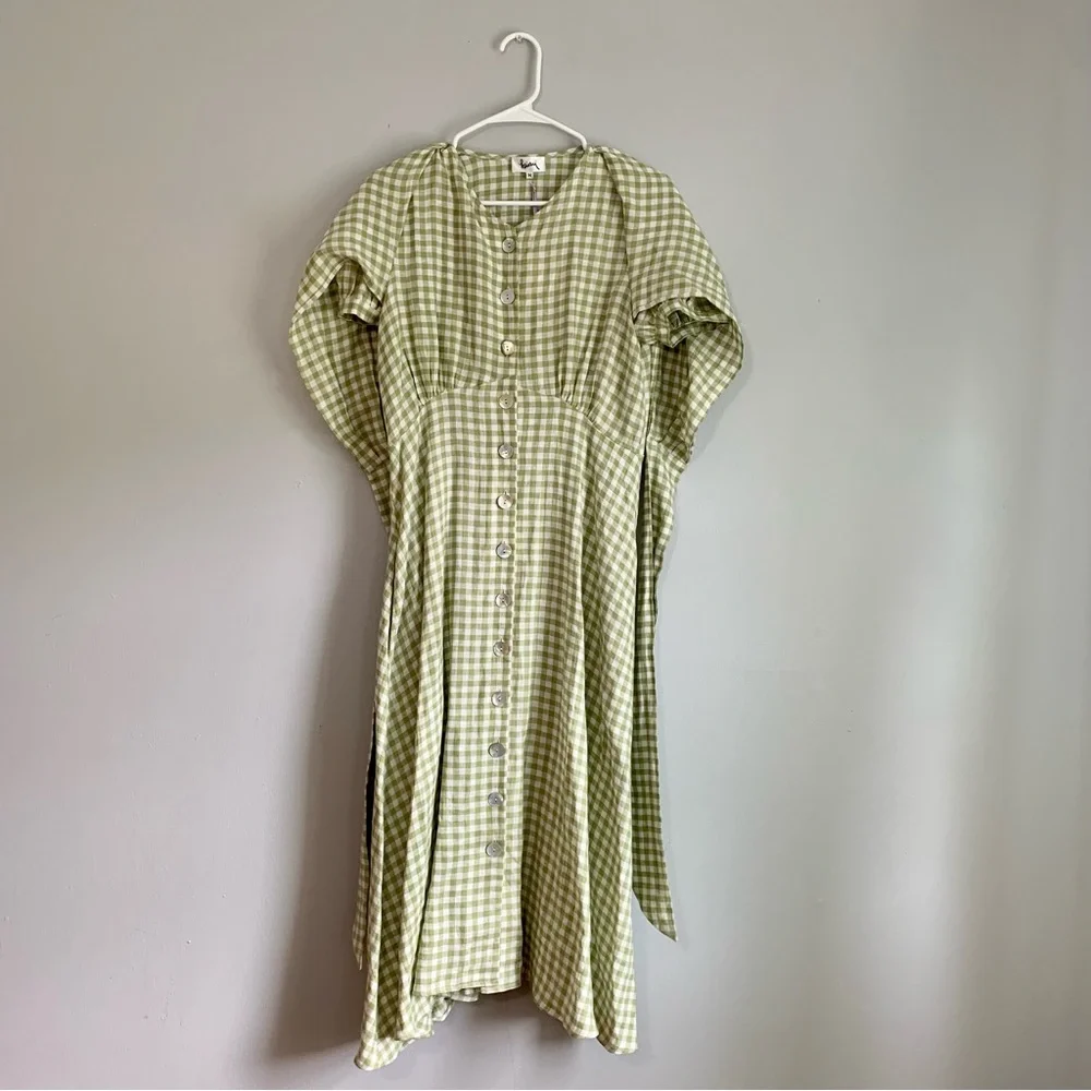 Heinui Nana Wrap Dress in Green Gingham Linen - Picture 3 of 6